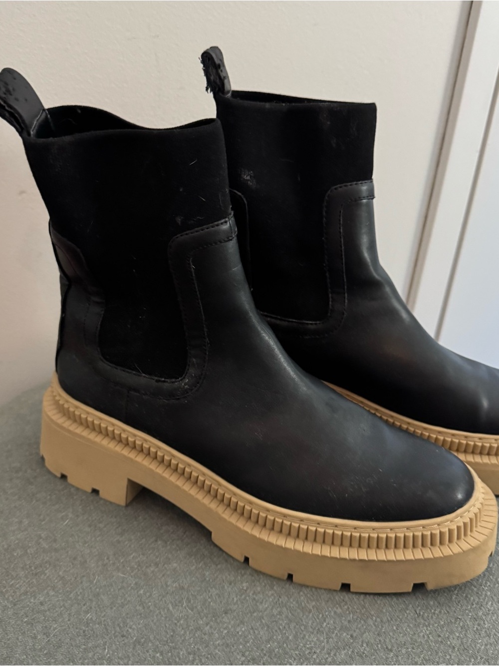 Mango Black Chelsea Lug Sole Platform Boots Size 9 - Picture 6 of 9